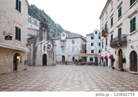 Town square in Kontor old town, Montenegro 120682759