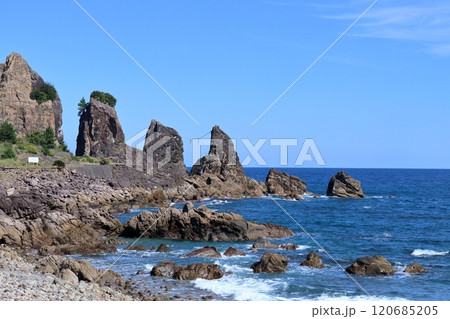 夫婦岩 室戸ユネスコ世界ジオパーク (四国 高知県) 夫婦岩 室戸ユネスコ世界ジオパーク (四国 高知県) 120685205