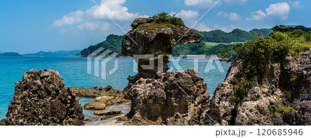 りんご岩(傘岩)柿泊海岸 ながさきサンセットロード パノラマ 【長崎市】 りんご岩(傘岩)柿泊海岸 ながさきサンセットロード パノラマ 【長崎市】 120685946