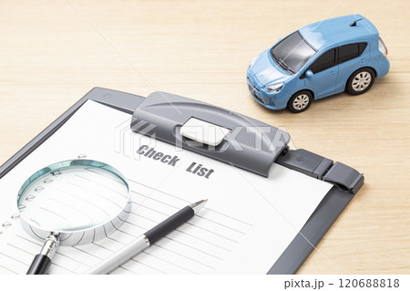 チェックリストと自動車 120688818