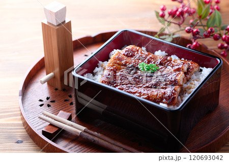 うなぎかば焼きそっくり！ちくわのうな重　（ なんちゃってうなぎ ） 120693042