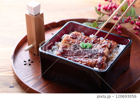 うなぎかば焼きそっくり！ちくわのうな重　（ なんちゃってうなぎ ） 120693056