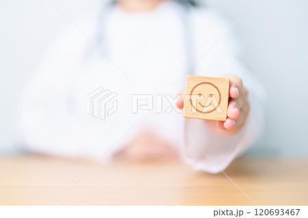 Doctor show Happy smile face block, Mental health Assessment, Psychology, Health Wellness, Positive Feedback, Customer Review, Good Experience, Satisfaction Survey, World Mental Health day concept Doctor show Happy smile face block, Mental health Assessment, Psychology, Health Wellness, Positive Feedback, Customer Review, Good Experience, Satisfaction Survey, World Mental Health day concept 120693467