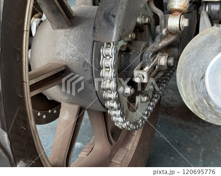 チェーン交換したオートバイ 120695776