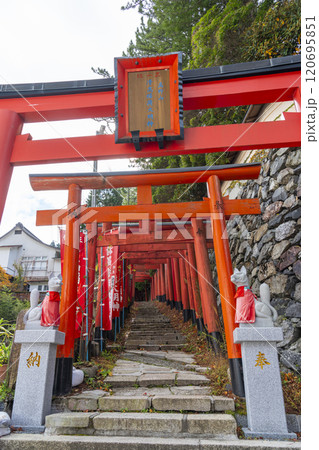 秋の高野山　清高稲荷神社 120695851