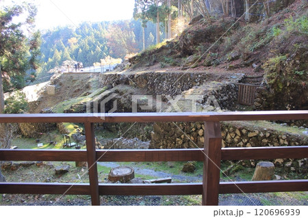 世界文化遺産の荒船風穴蚕種貯蔵所跡 120696939