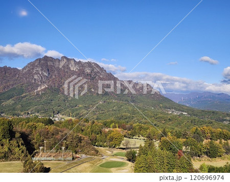 早朝の妙義山 120696974