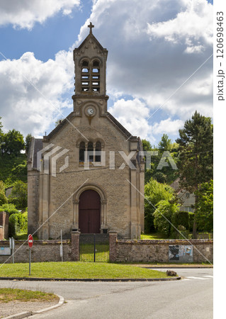 The church of Palesne 120698463