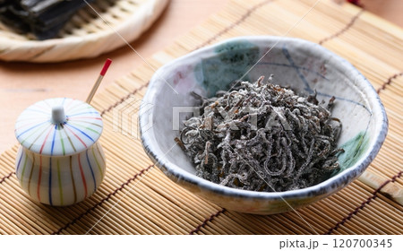 塩昆布 （ 北海道産昆布 ） 120700345