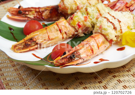 Royal tiger shrimps 120702726