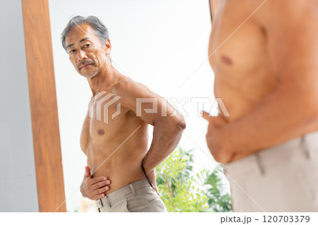 ダイエット　お腹　男性 120703379