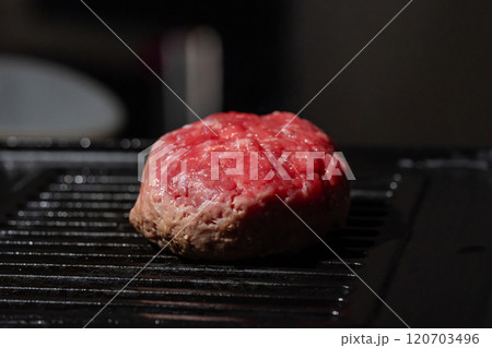和牛 生バーグ 和牛 生バーグ 120703496