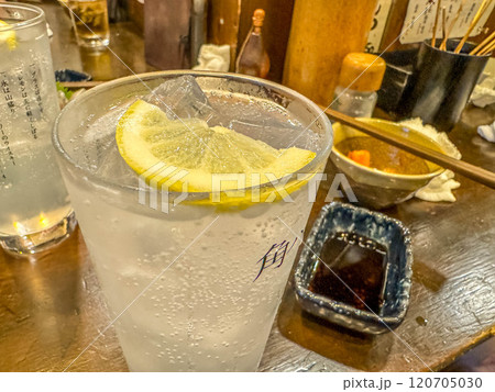 そんな居酒屋で 120705030