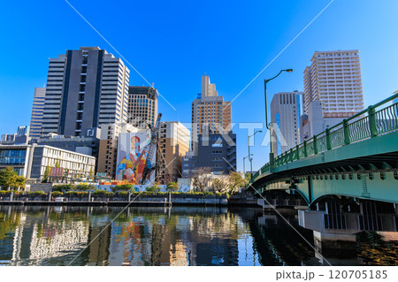 東京　品川区　天王洲運河水辺広場 から見た 天王洲運河 120705185