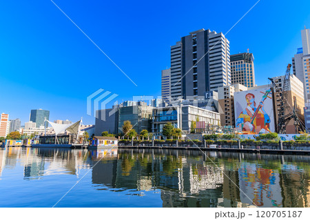 東京　品川区　天王洲運河水辺広場 から見た 天王洲運河 120705187
