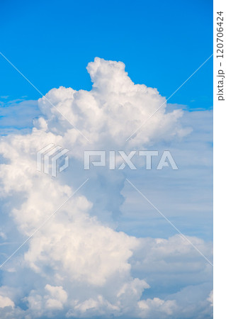 夏空と入道雲 120706424