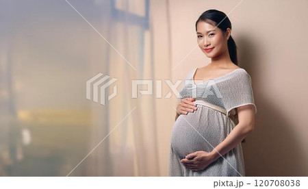 若い妊婦 120708038