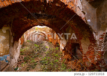 an old broken brick wall in an old castle. broken vaults an old broken brick wall in an old castle. broken vaults 120711018