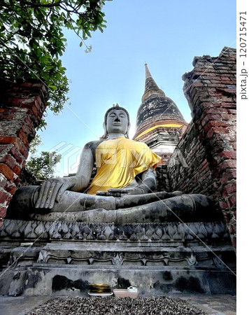 アンコールワットのある風景 120715471