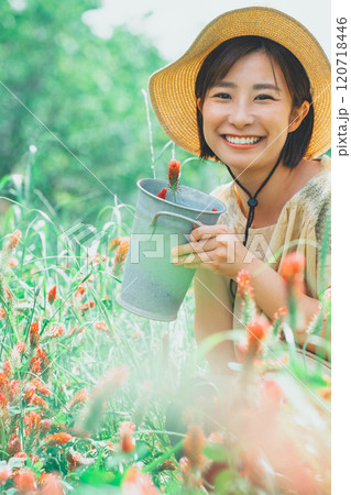 ストロベリーキャンドルのお花摘み 120718446