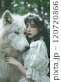 巨大な白い狼と白いメイド服を着た日本人女性 120720866
