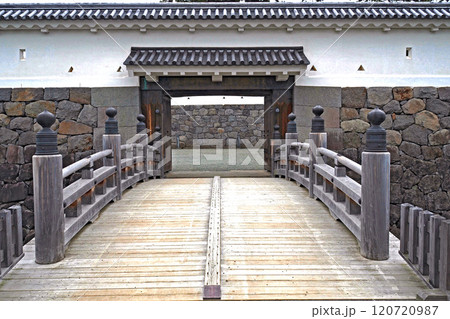 小田原城の銅門【神奈川県小田原市】 小田原城の銅門【神奈川県小田原市】 120720987