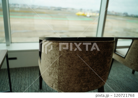 空港のラウンジ 空港のラウンジ 120721768