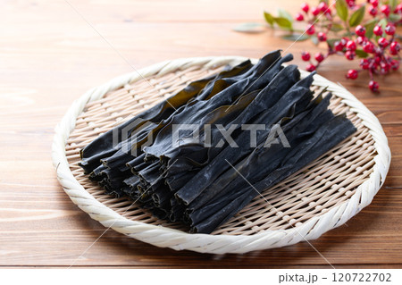 日高昆布 出汁用乾物 高級感ある和食食材イメージ 日高昆布 出汁用乾物 高級感ある和食食材イメージ 120722702