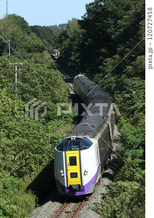 帯広を後に札幌を目指す特急おおぞら おおぞら 根室本線 石勝線 キハ261 帯広を後に札幌を目指す特急おおぞら おおぞら 根室本線 石勝線 キハ261 120727458