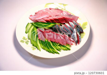 カツオ 120730601