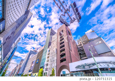 日本の東京都市景観 再開発、銀座各所で続々…三愛ドリームセンター解体工事などを望む=11月9日 日本の東京都市景観 再開発、銀座各所で続々…三愛ドリームセンター解体工事などを望む=11月9日 120731315