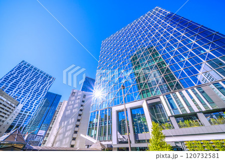 日本の東京都市景観 渋谷アクシュなどを望む、窓ガラスに渋谷クロスタワーが映る=25日 日本の東京都市景観 渋谷アクシュなどを望む、窓ガラスに渋谷クロスタワーが映る=25日 120732581