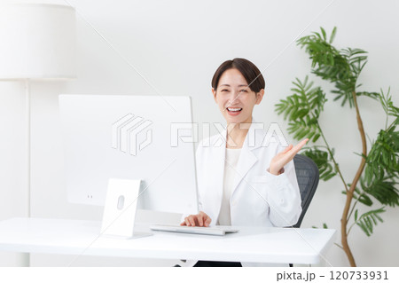 女性医師 オンライン 女性医師 オンライン 120733931