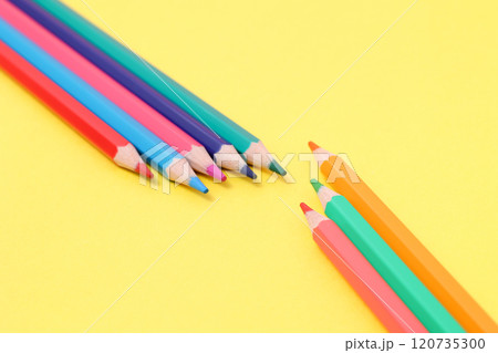 文房具, 色鉛筆, 鉛筆, 色えんぴつ, 文具, 描く, 紙, 絵, アート, 筆記用具, 教育 文房具, 色鉛筆, 鉛筆, 色えんぴつ, 文具, 描く, 紙, 絵, アート, 筆記用具, 教育 120735300