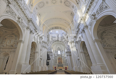 Interior of Theatine Church, a famous Italian high-Baroque style church. Interior of Theatine Church, a famous Italian high-Baroque style church. 120737560