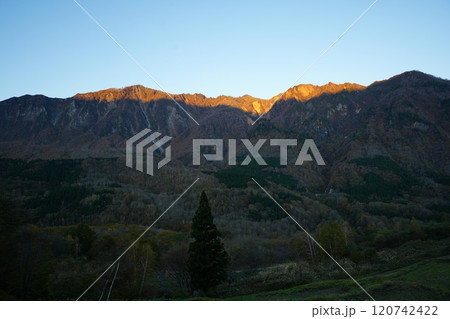 241104秋山郷鳥甲山 120742422