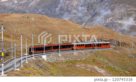 ゴルナーグラード鉄道　スイス　ツェルマット 120745316