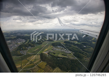 飛行機から見た風景 飛行機から見た風景 120746265