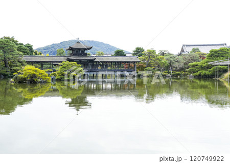 平安神宮(11月)　東神苑 120749922