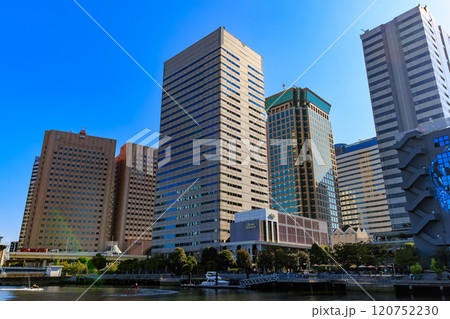 東京　品川区　天王洲アイルの都市風景 120752230