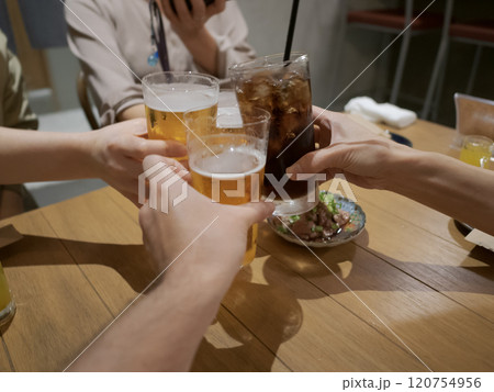 ハンドルキーパーはソフトドリンクで乾杯 ハンドルキーパーはソフトドリンクで乾杯 120754956