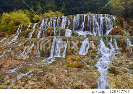 中国の世界遺産　黄龍 120757767