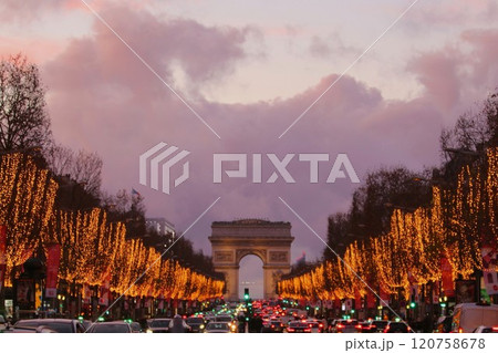 シャンゼリゼの冬のイルミネーション 120758678
