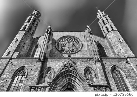 Facade of Santa Maria del Mar church, Barcelona, Catalonia, Spain 120759566