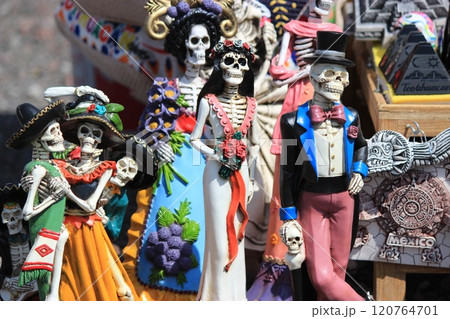 メキシコ「死者の日」年に一度のメキシコのお祭り リメンバーミーの世界とタコス満喫旅 メキシコ「死者の日」年に一度のメキシコのお祭り リメンバーミーの世界とタコス満喫旅 120764701