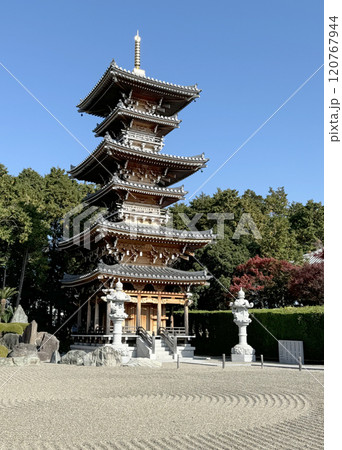 長慶寺- 裳階付三重塔 長慶寺- 裳階付三重塔 120767944