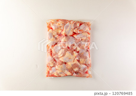 鶏モモ肉　冷凍　真空パック 120769485