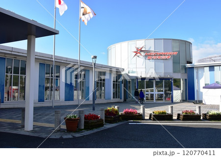 新東名高速道路下り線　駿河湾沼津サービスエリアの商業施設 120770411