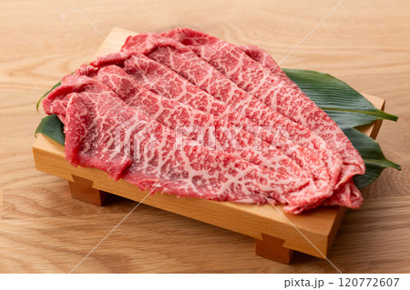 黒毛和牛のしゃぶしゃぶ用もも肉 黒毛和牛のしゃぶしゃぶ用もも肉 120772607