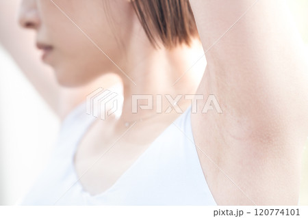 女性の脇の下【パーツカット】 120774101